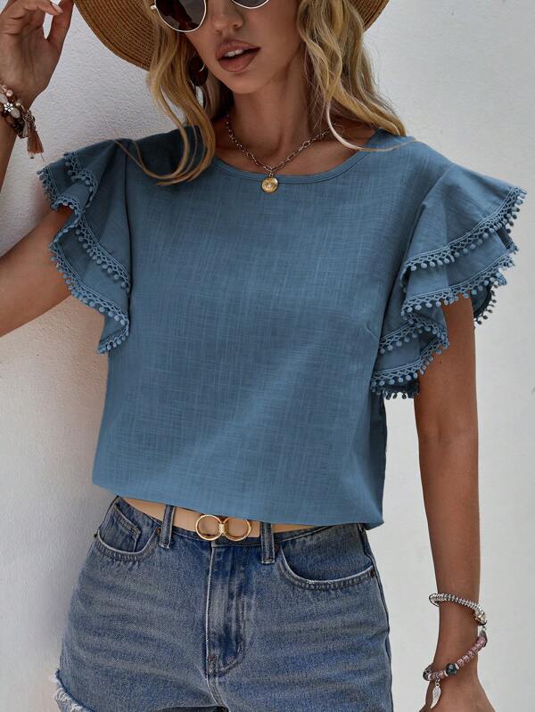 Camisa Femenina de Manga Corta con Volantes