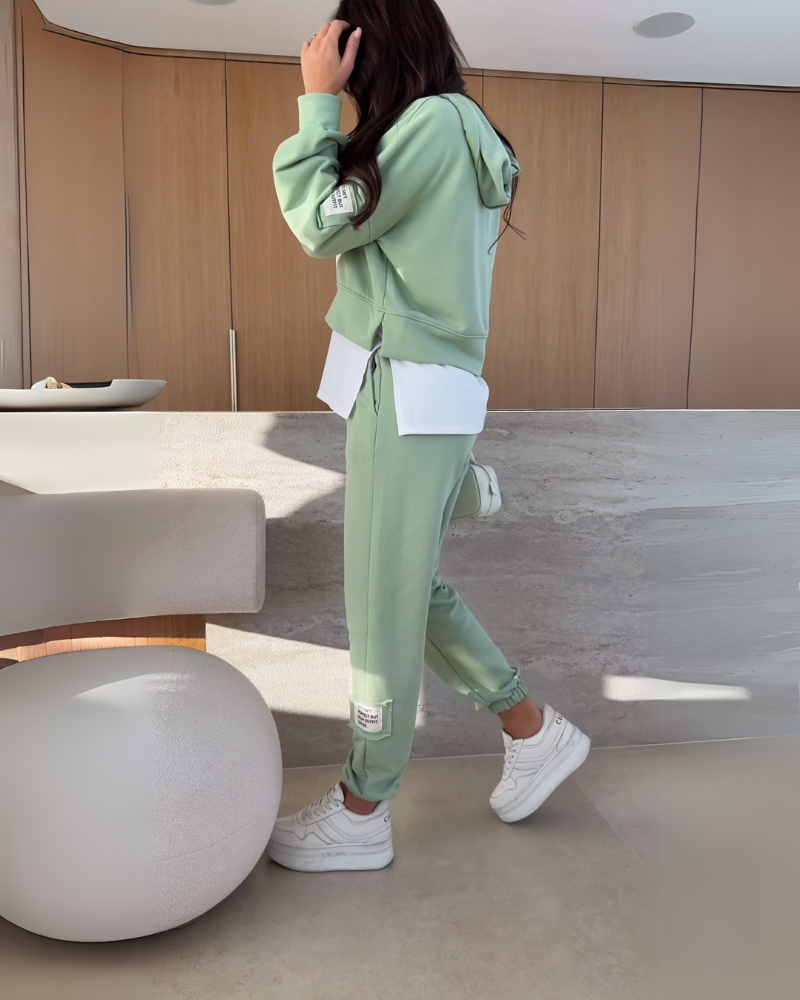 Conjunto Femenino de Moletom con Capucha Comfy Gabi