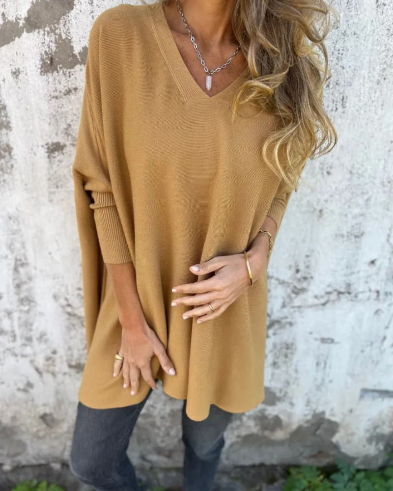 Blusa Femenina Oversized con Escote en V de Tejido Ligero Júlia