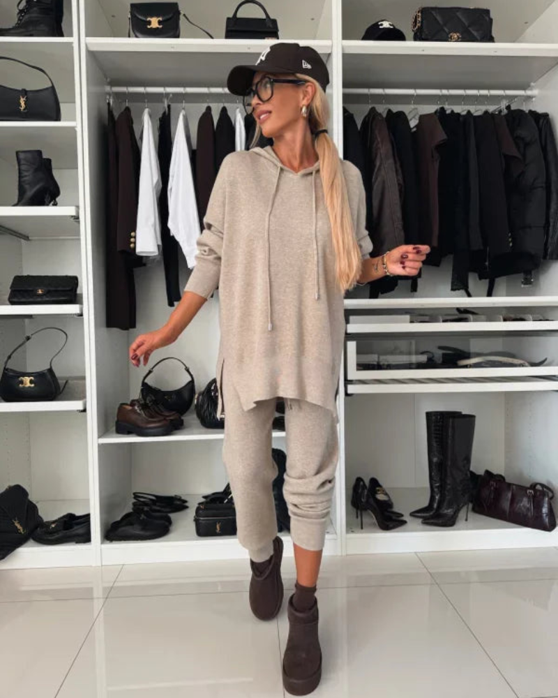 Conjunto Femenino Comfy con Capucha Heloisa
