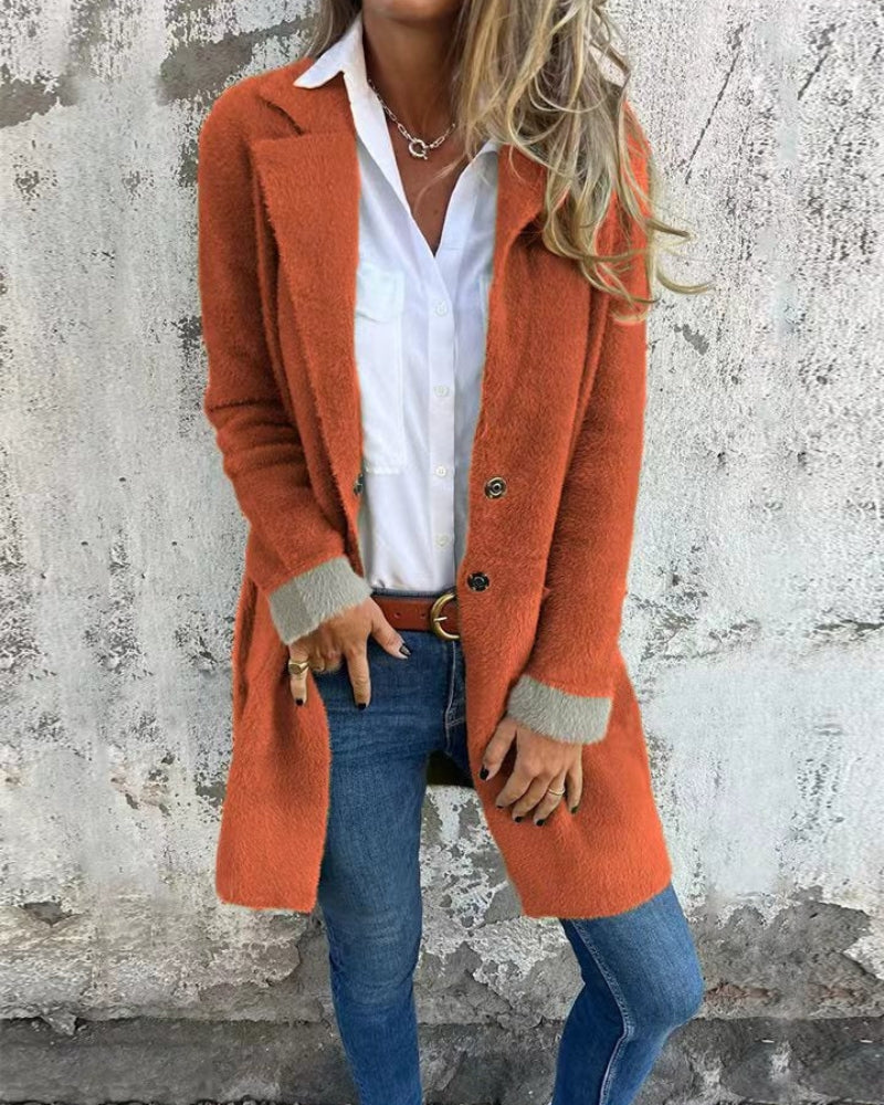 Abrigo Femenino de Lana Boucle con Solapa y Botones Talita