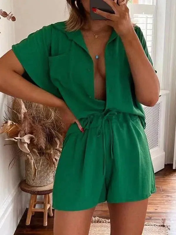 Conjunto Femenino Shorts y Camisa de Manga Corta