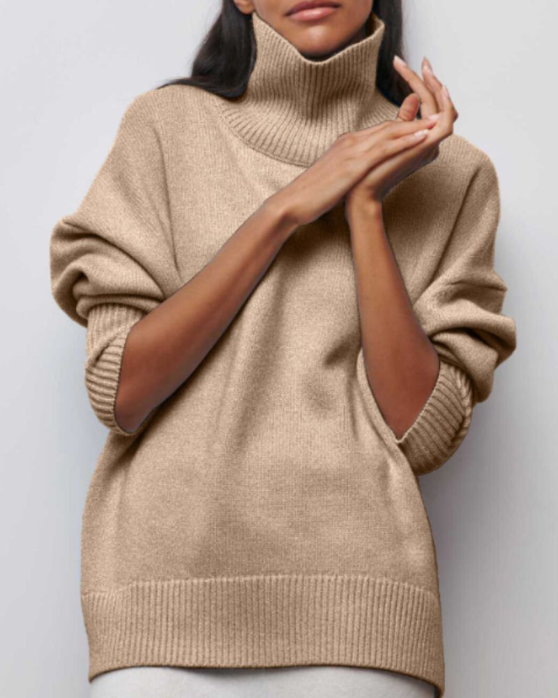 Blusa Femenina Oversized con Cuello Alto Sabrina