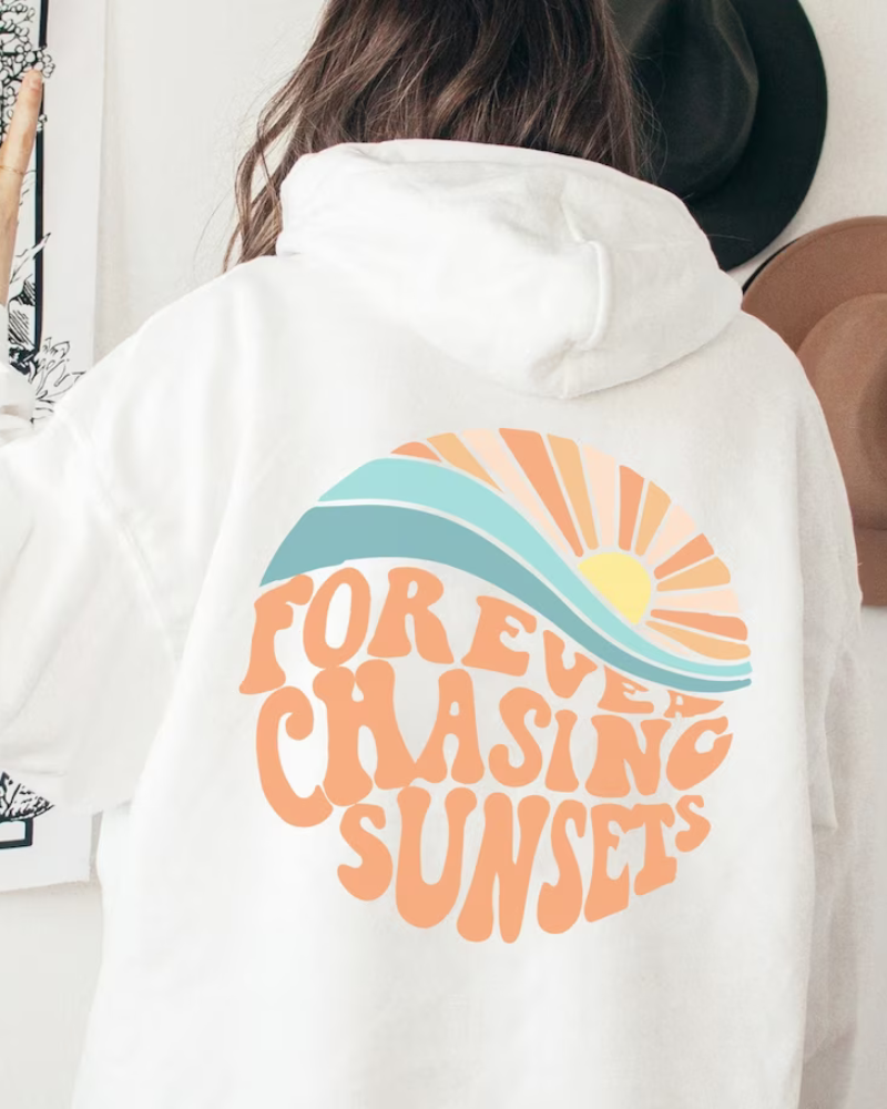 Sudadera Femenina con Capucha 'Forever Chasing Sunsets' Nina