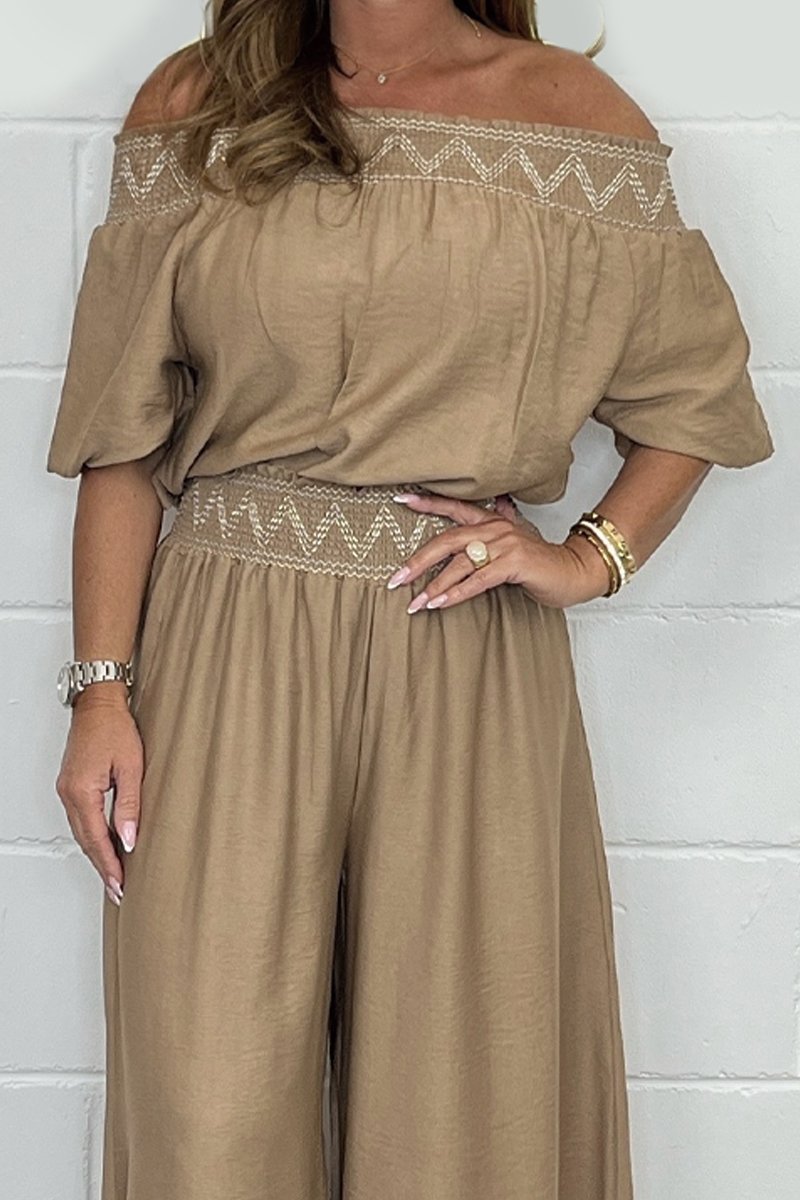 Set de Pantalón y Top con Bordado de Flecos