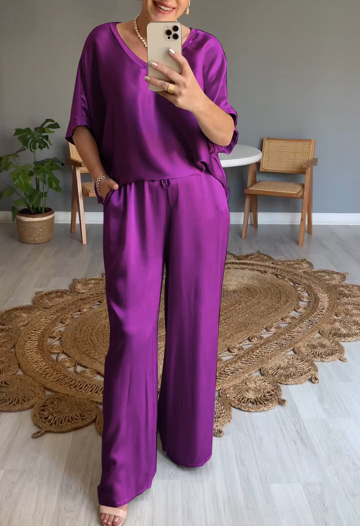Conjunto de Cetim con Escote en V de Dos Piezas