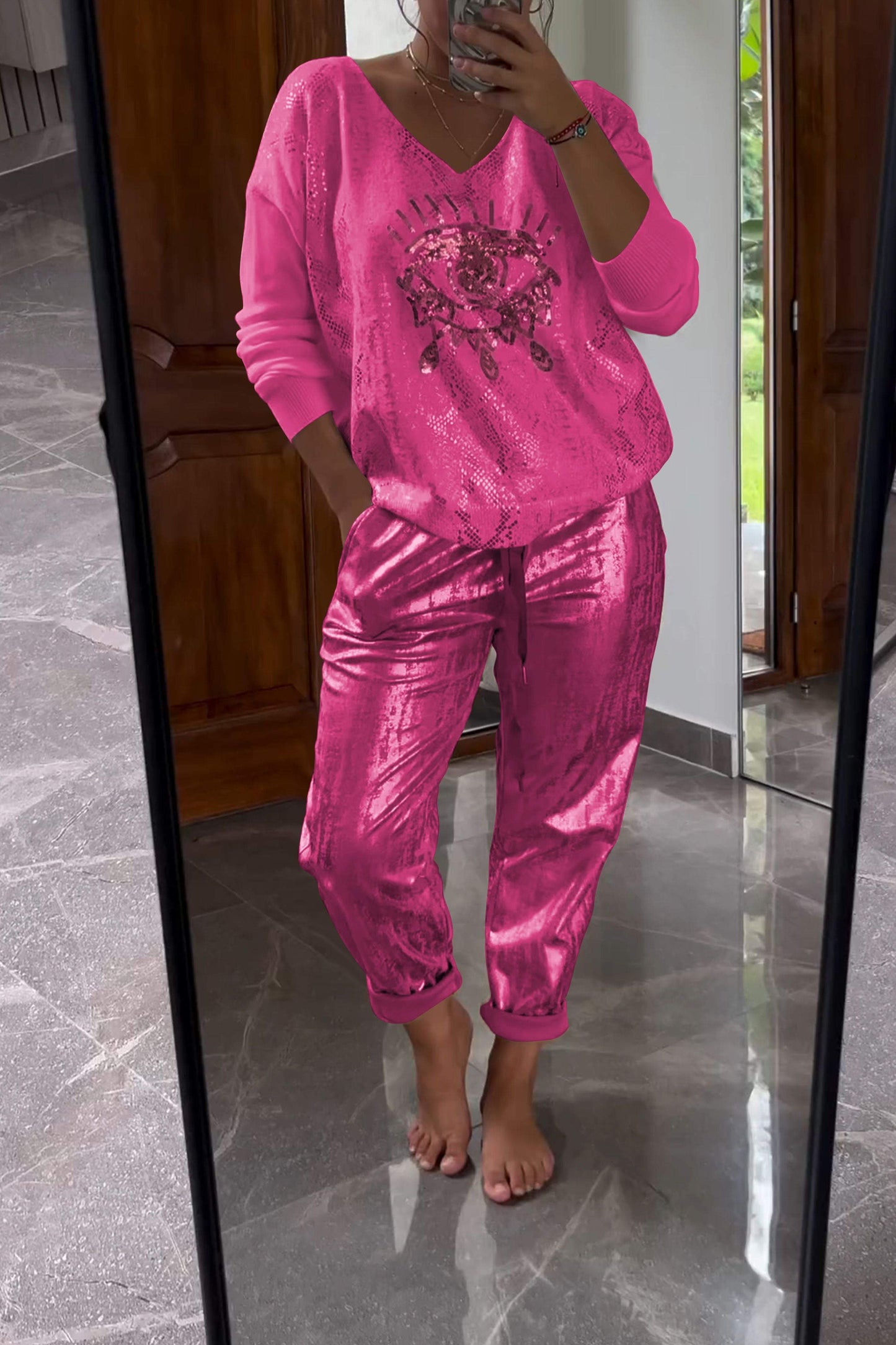 Conjunto de Dos Piezas de Top con Lentejuelas y Pantalones Metalizados