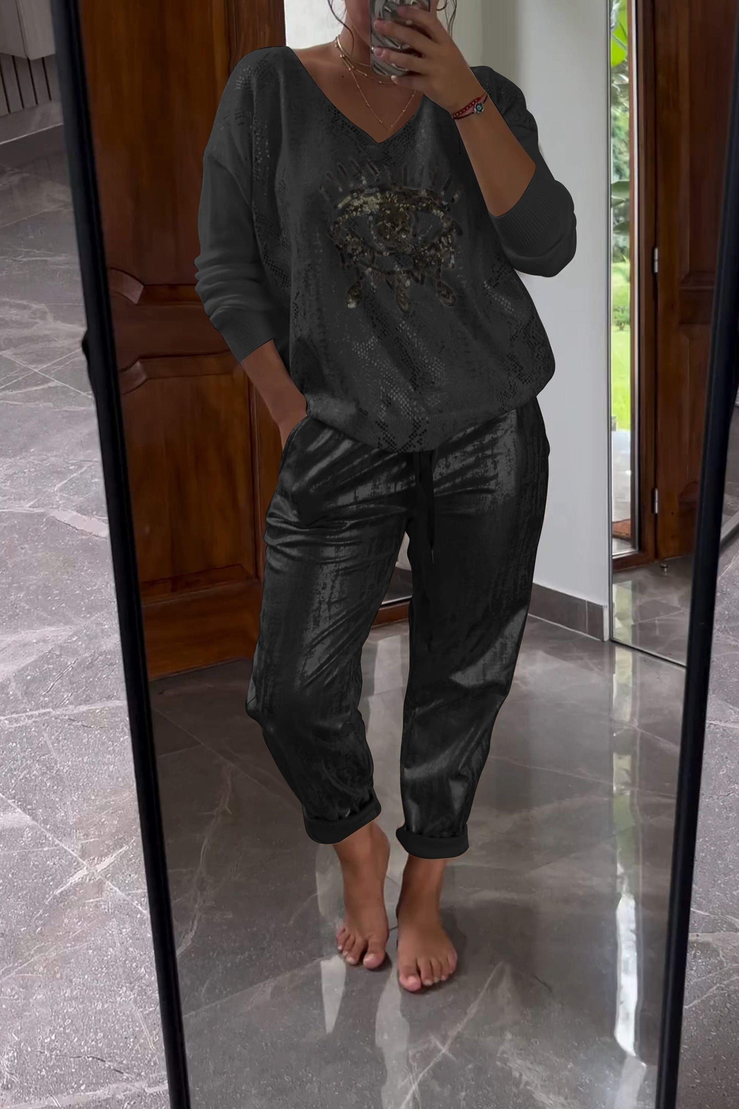 Conjunto de Dos Piezas de Top con Lentejuelas y Pantalones Metalizados