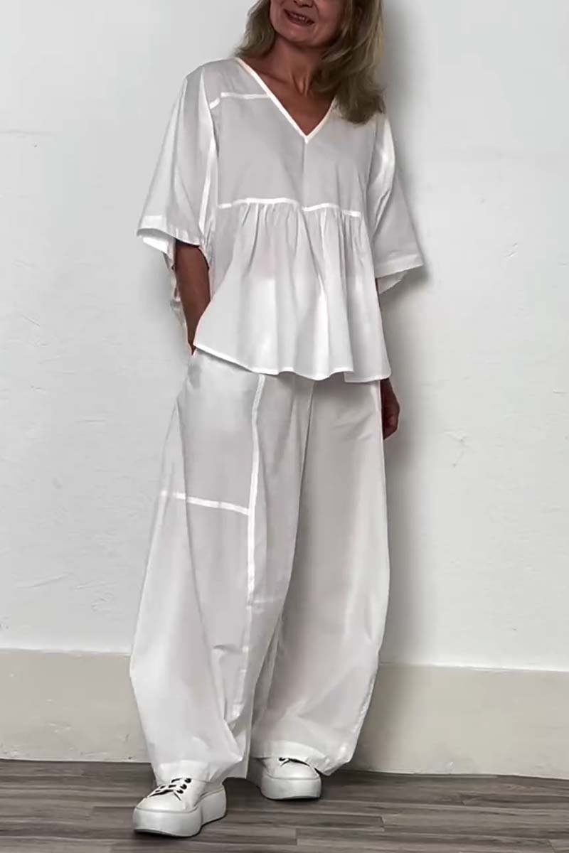 Conjunto Femenino Casual con Top Corto de Escote en V y Pantalones de Color Sólido
