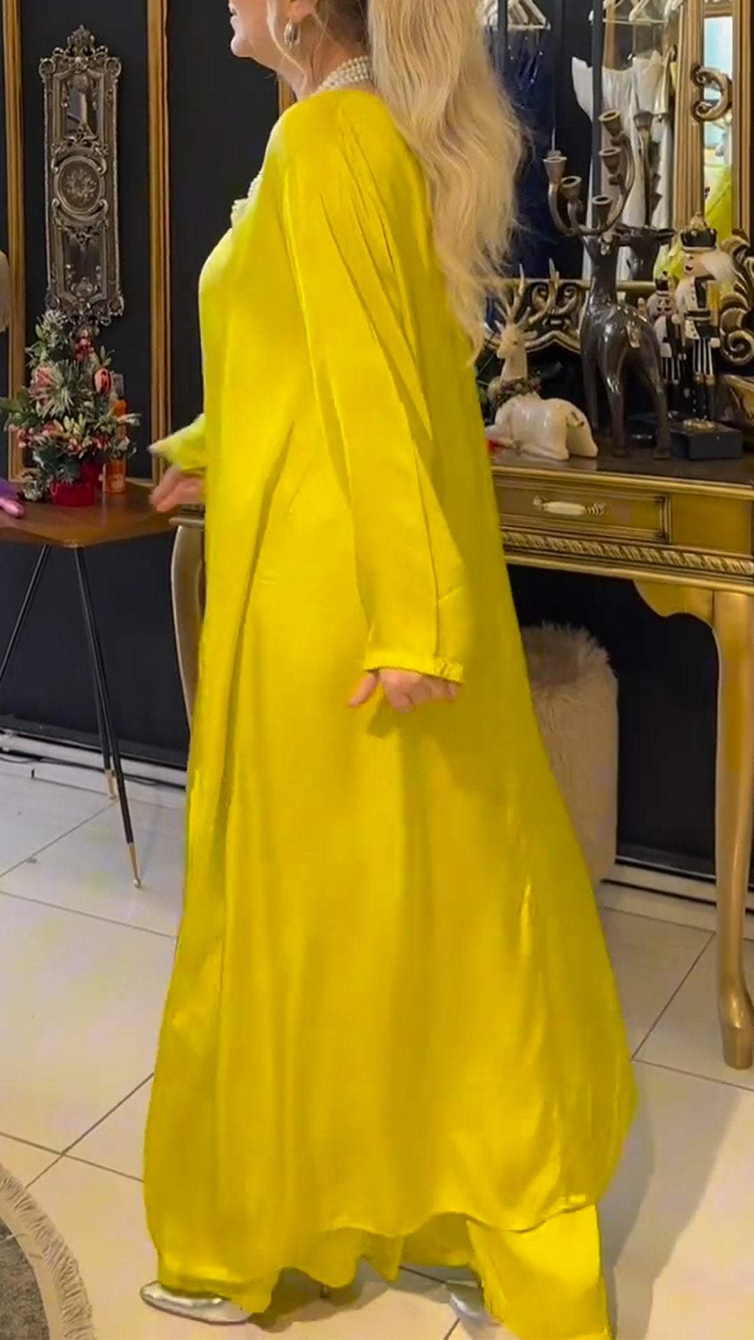 Conjunto Femenino Casual de Color Sólido con Frente Corto y Espaldas Largas