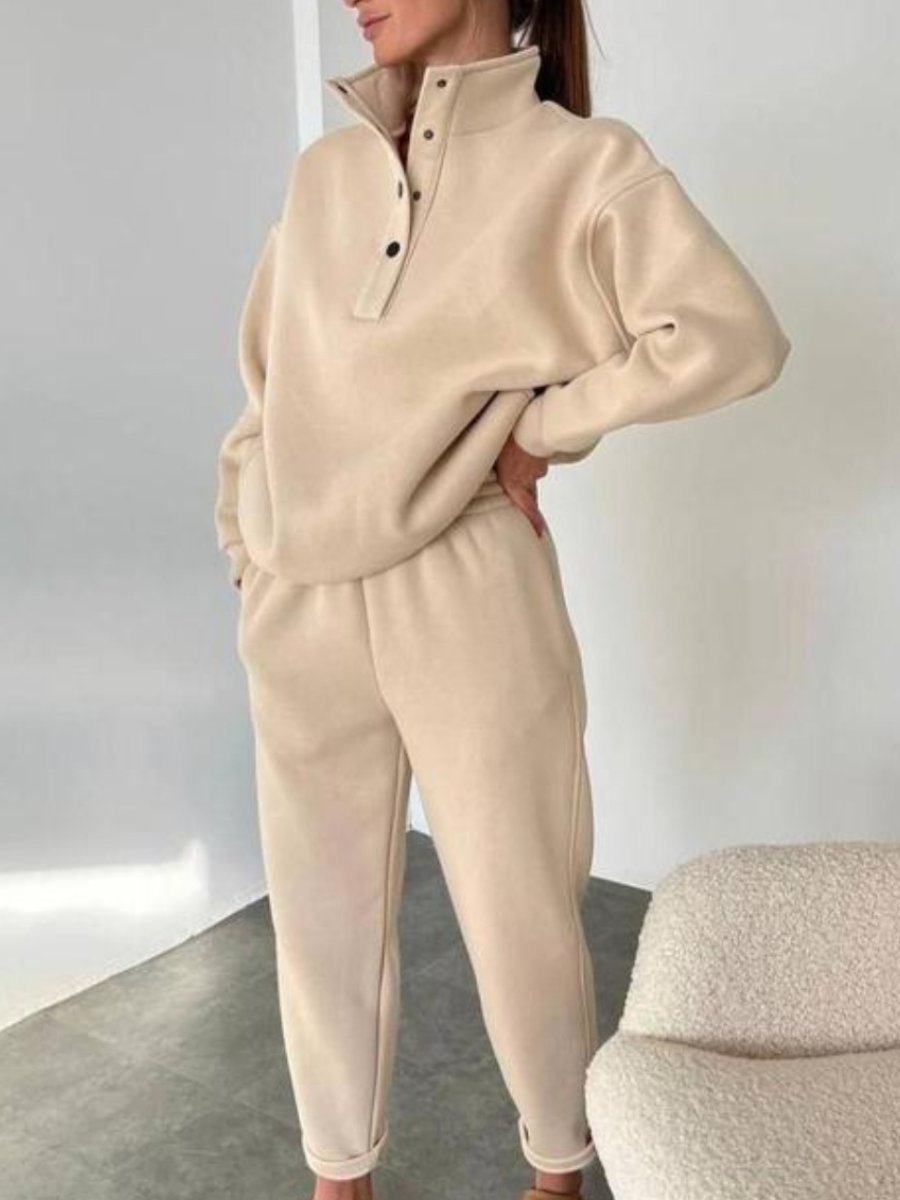 Conjunto Femenino de Botones con Cuello Alto de Dos Piezas