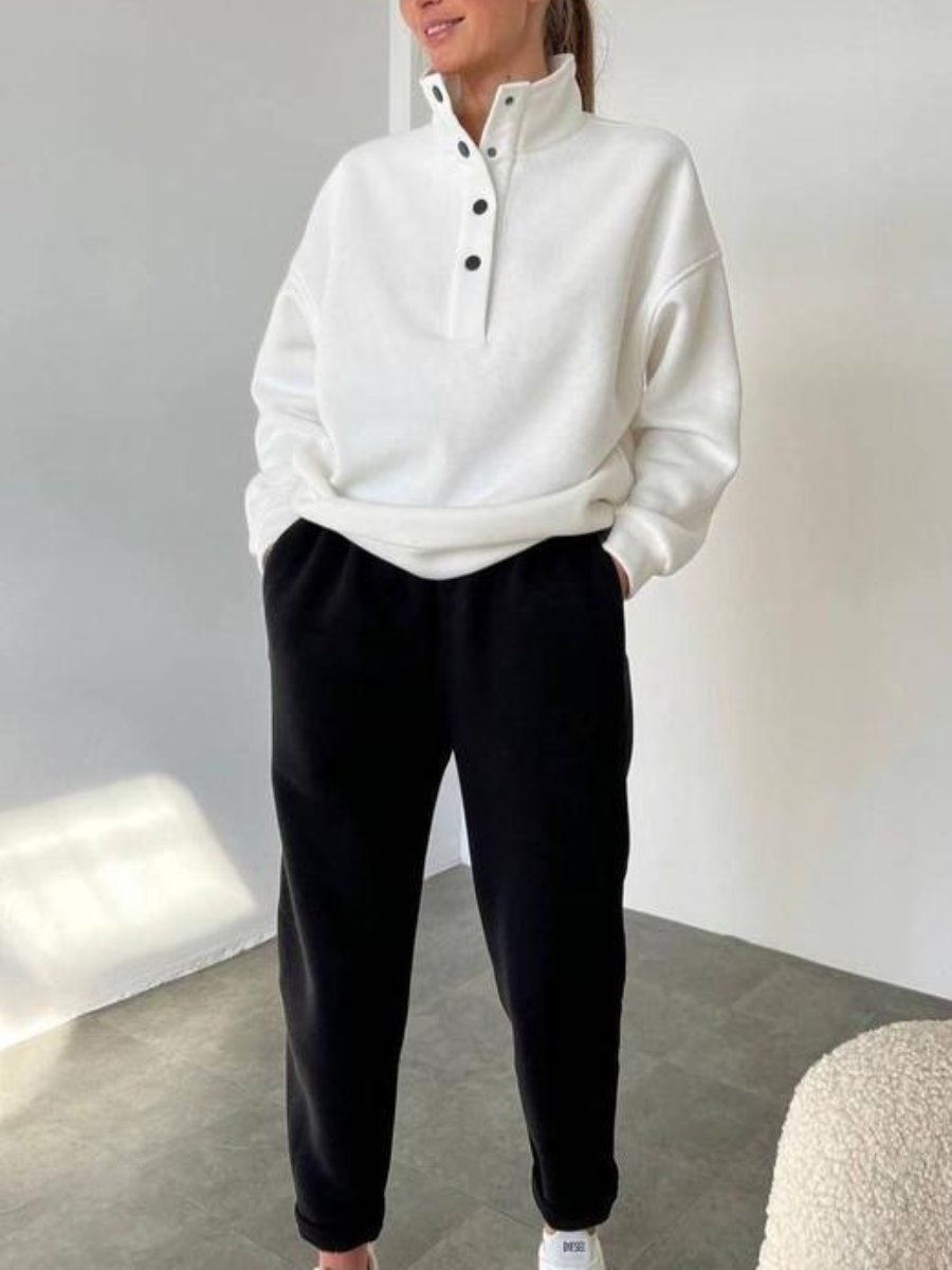 Conjunto Femenino de Botones con Cuello Alto de Dos Piezas
