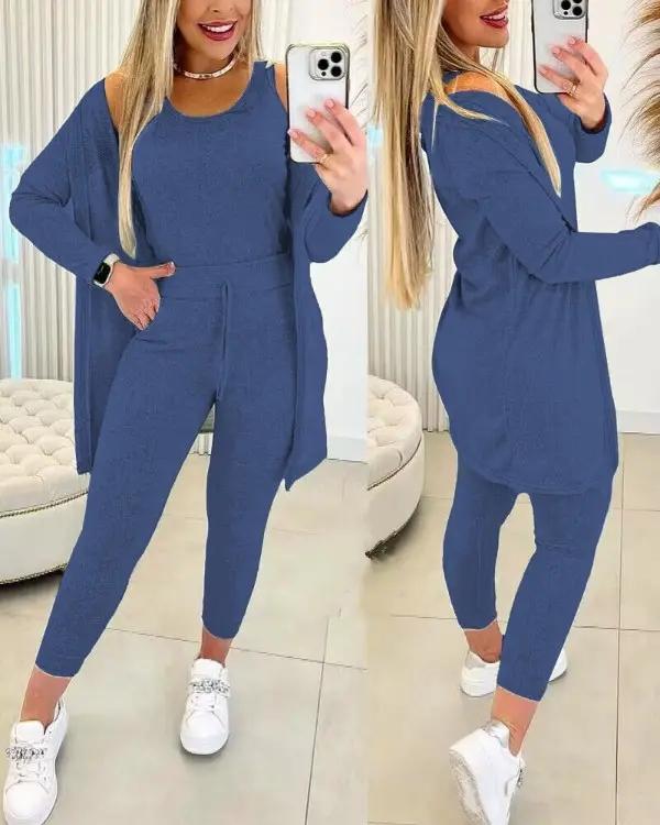 Conjunto Femenino de Regata con Cuello Redondo y Pantalón con Cordón y Chaqueta
