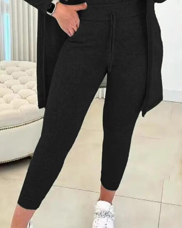 Conjunto Femenino de Regata con Cuello Redondo y Pantalón con Cordón y Chaqueta