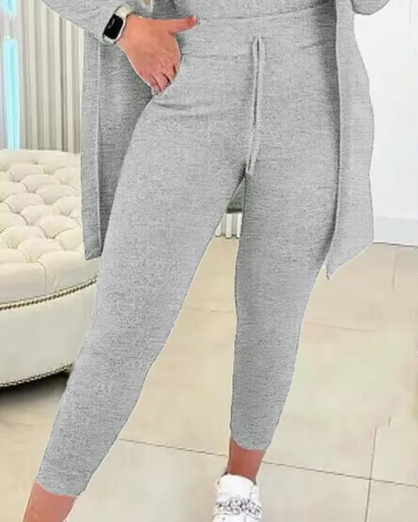 Conjunto Femenino de Regata con Cuello Redondo y Pantalón con Cordón y Chaqueta