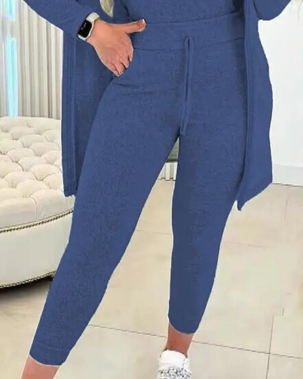 Conjunto Femenino de Regata con Cuello Redondo y Pantalón con Cordón y Chaqueta