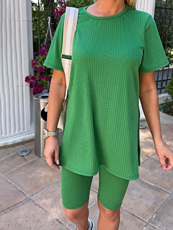 Conjunto Femenino de Top de Malha Elástica de Color Sólido y Shorts de Dos Piezas