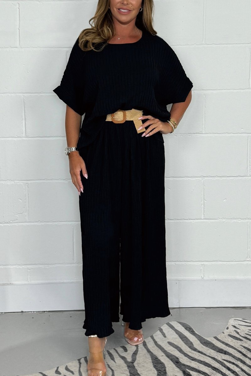 Conjunto Femenino de Top Plisado y Pantalón con Cinturón