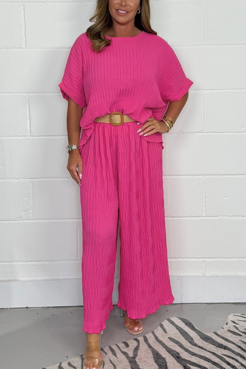 Conjunto Femenino de Top Plisado y Pantalón con Cinturón