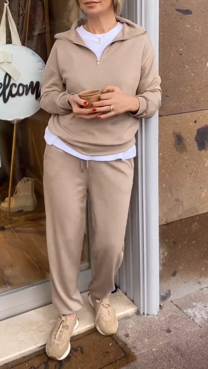Conjunto Femenino Deportivo con Solapa y Cremallera de Dos Piezas