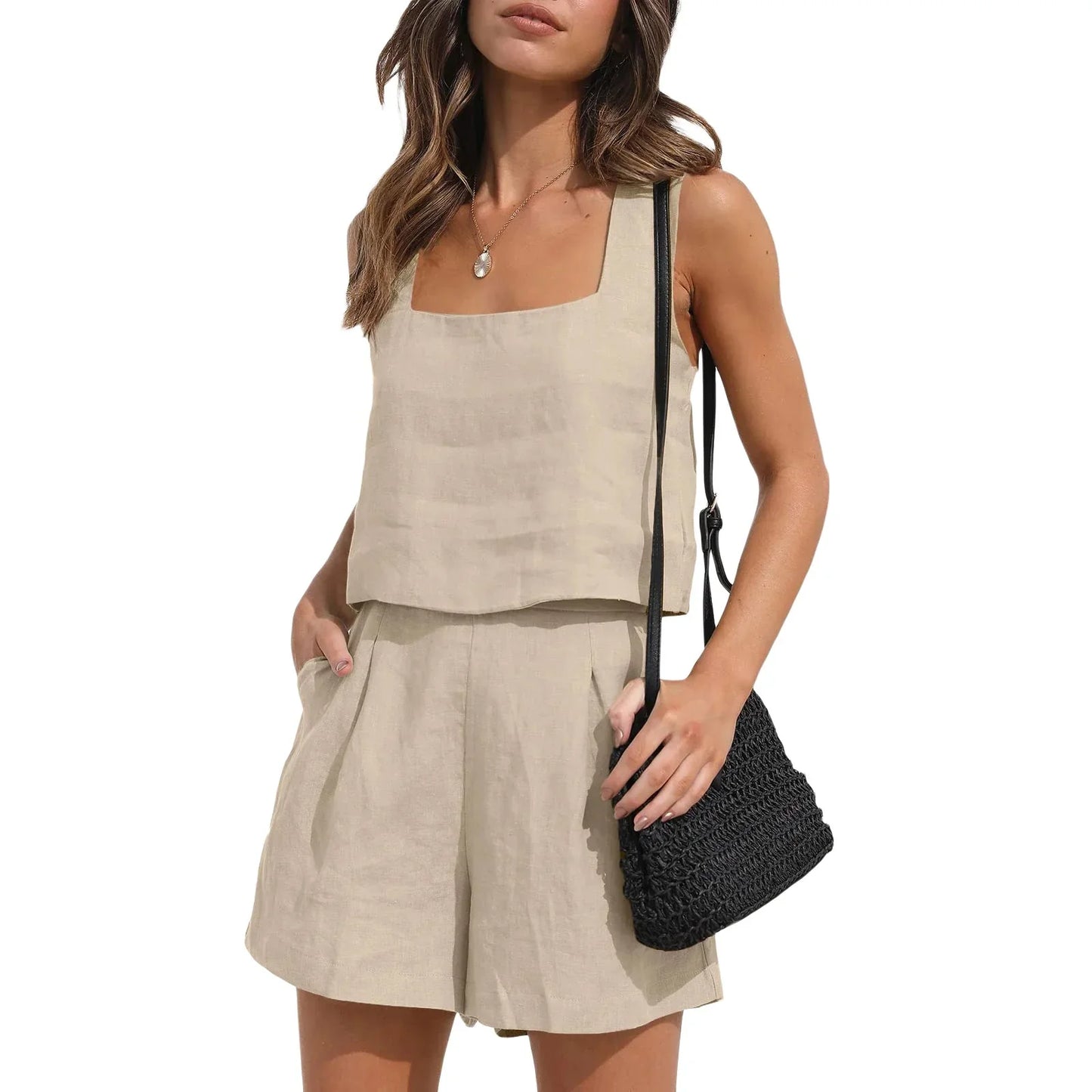 Conjunto Femenino Short y Camiseta Sin Mangas con Cuello Cuadrado