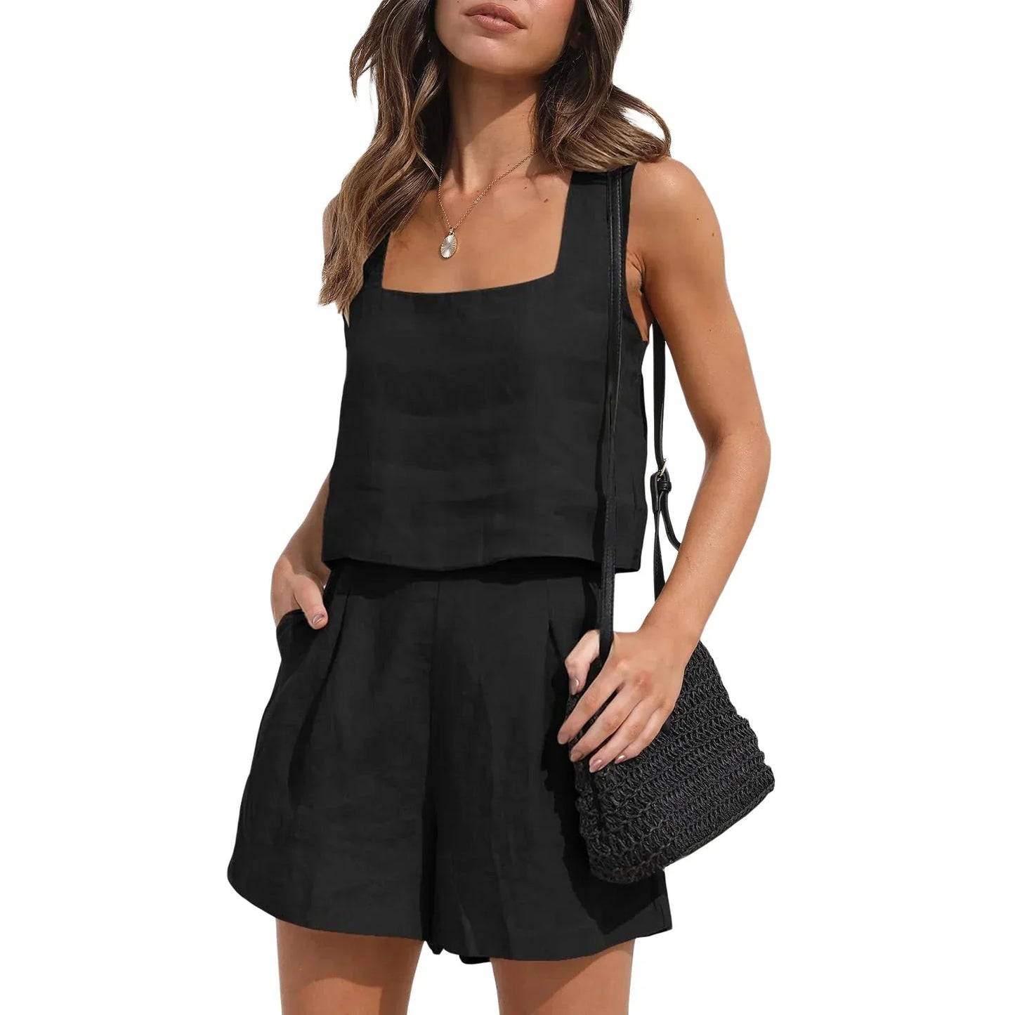 Conjunto Femenino Short y Camiseta Sin Mangas con Cuello Cuadrado