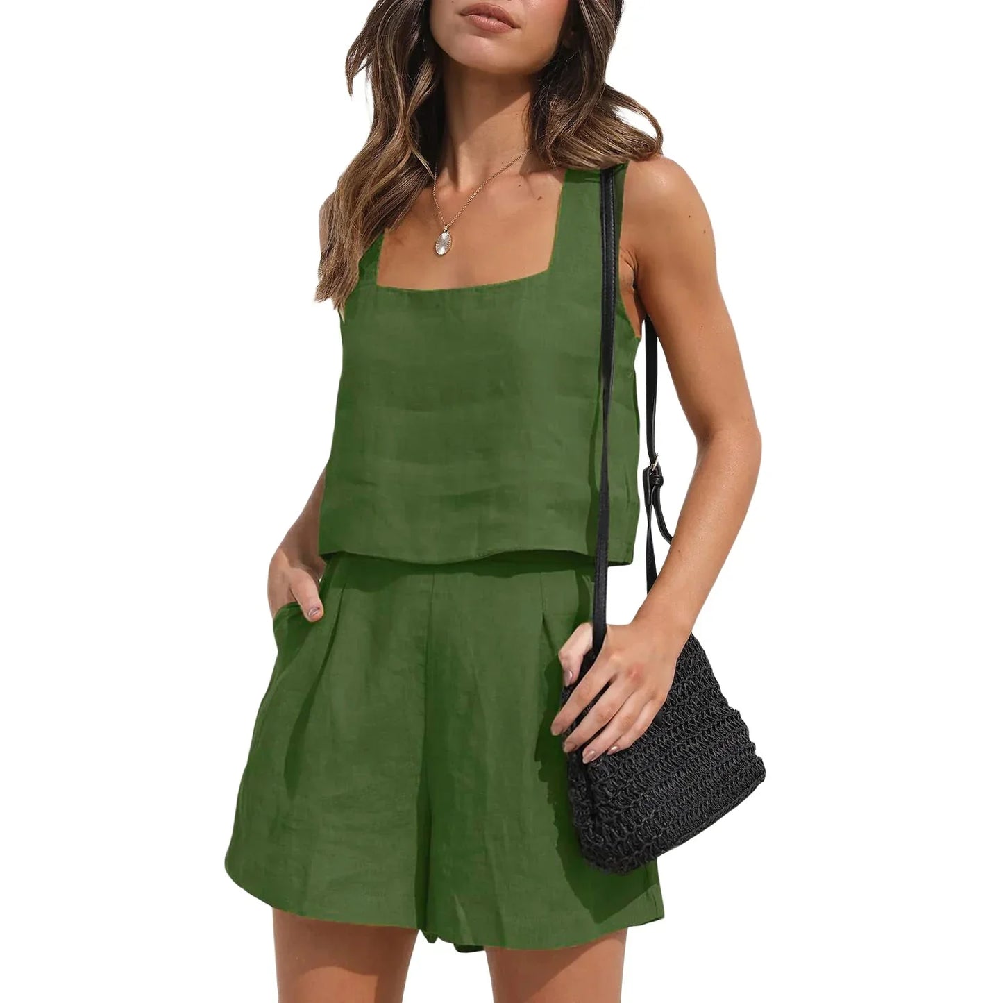 Conjunto Femenino Short y Camiseta Sin Mangas con Cuello Cuadrado