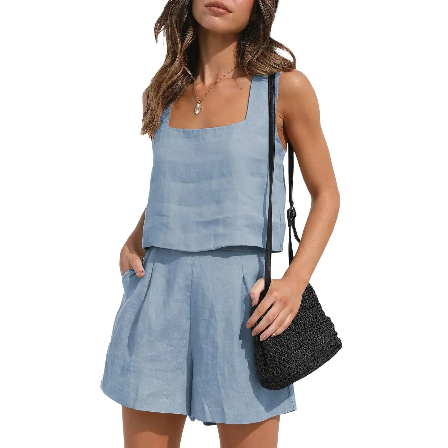 Conjunto Femenino Short y Camiseta Sin Mangas con Cuello Cuadrado