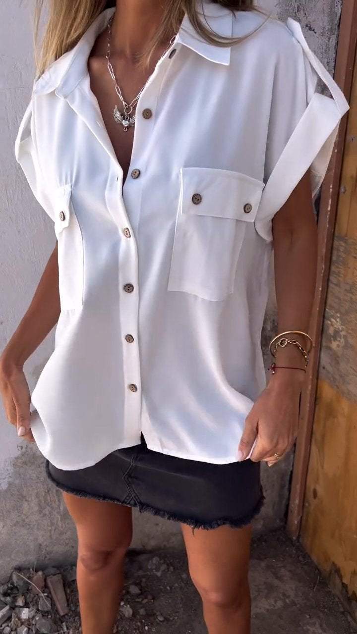 Camisa com Lapela e Bolsos Duplos