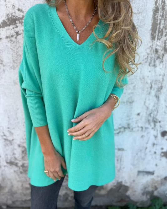 Blusa Femenina Oversized con Escote en V de Tejido Ligero Júlia
