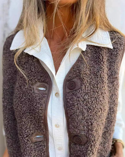 Chaqueta Femenina Forrada en Piel de Peluche Daniela