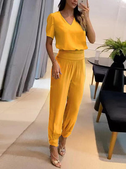 Conjunto Casual de Dos Piezas con Pantalones y Camisa Estampada de Manga Corta y Escote en V