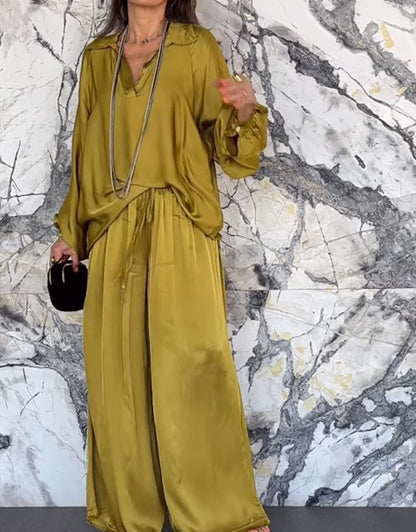 Conjunto de Pantalones de Satén con Escote en V