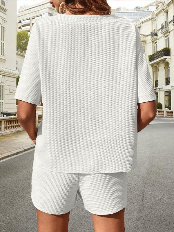 Conjunto de Dos Piezas con Camisa de Manga Corta y Shorts