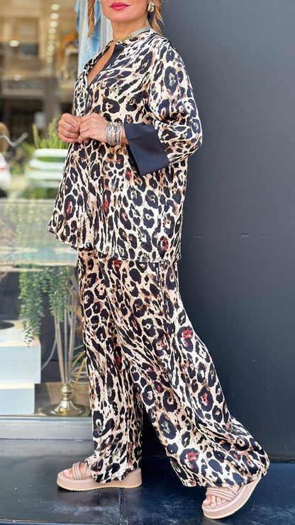 Conjunto Femenino Casual con Solapa y Manga Media con Estampado de Leopardo