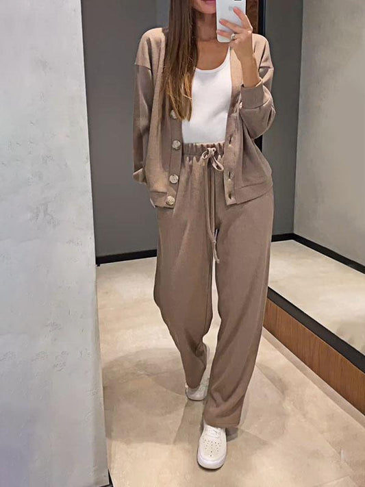 Conjunto Femenino de Chaqueta de Punto con Botones y Pantalones de Dos Piezas