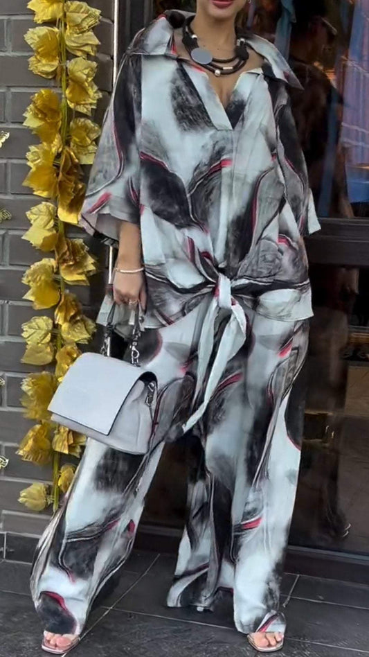 Conjunto Femenino de Manga Larga con Estampado de Tinta y Escote en V