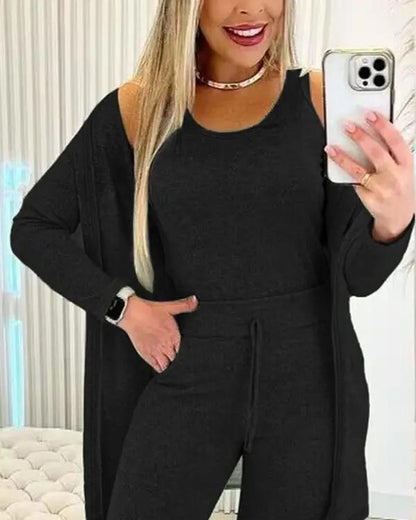 Conjunto Femenino de Regata con Cuello Redondo y Pantalón con Cordón y Chaqueta