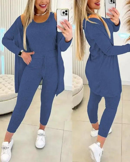 Conjunto Femenino de Regata con Cuello Redondo y Pantalón con Cordón y Chaqueta