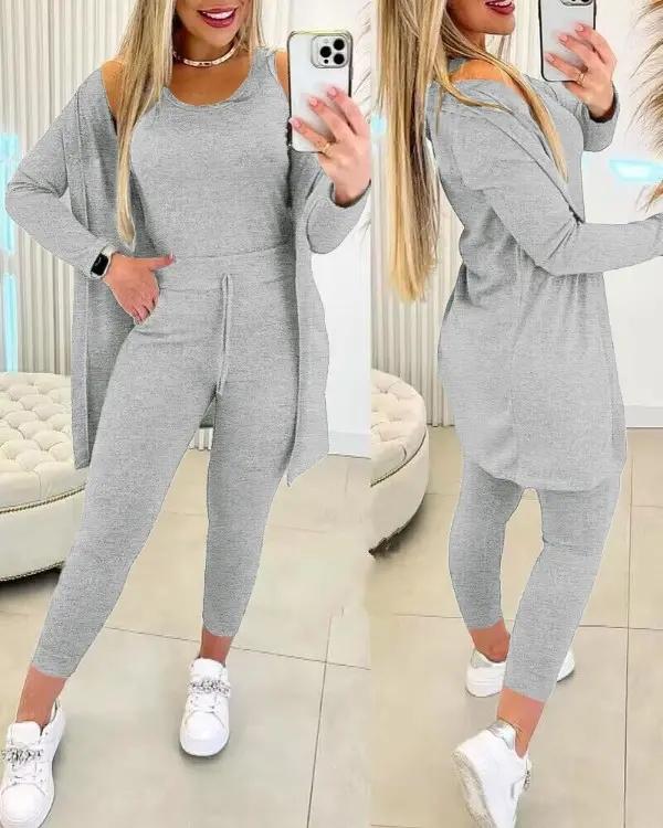 Conjunto Femenino de Regata con Cuello Redondo y Pantalón con Cordón y Chaqueta