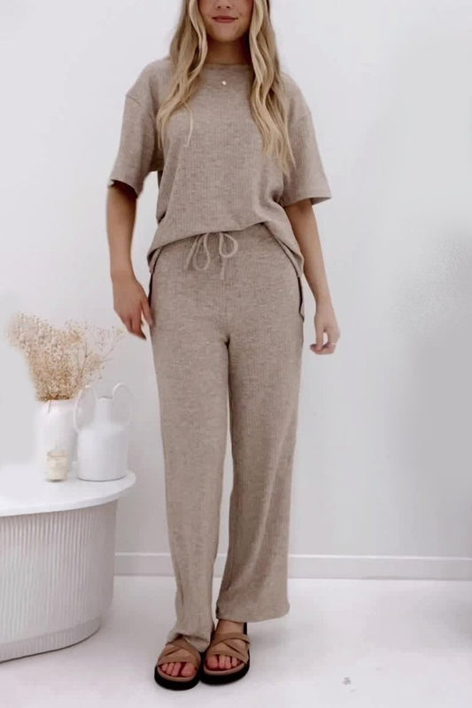 Conjunto Femenino de Top Canelado de Color Sólido y Pantalones