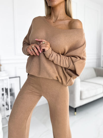 Conjunto Femenino de Tops con Mangas de Murciélago y Pantalón de Pierna Ancha de Color Sólido