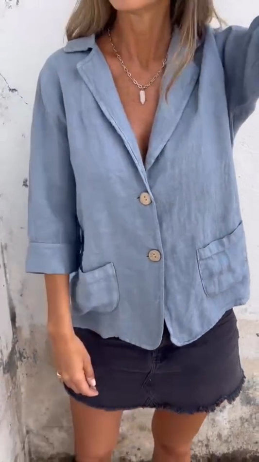 Blusa de Algodão e Linho com Bolso e Gola de Camisa com Botões